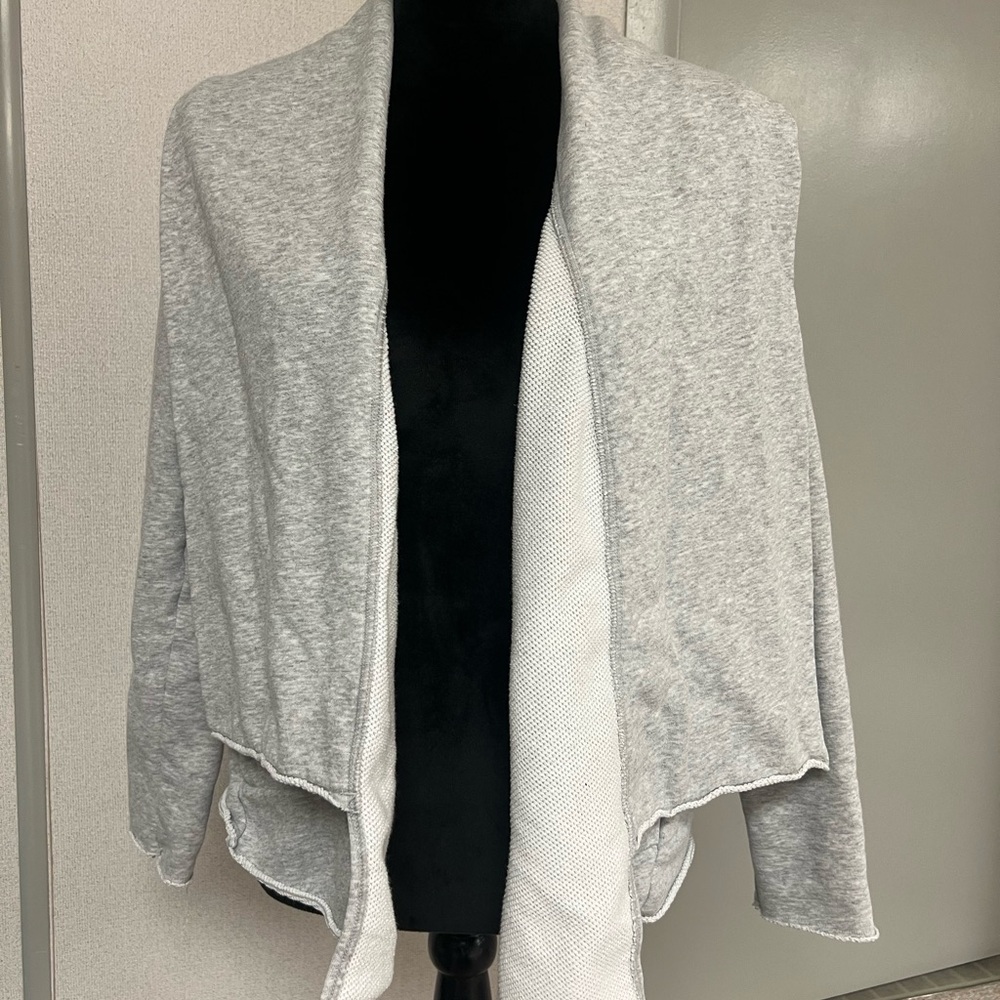 Athleta Gray Sweatshirt Cozy Lightweight Design